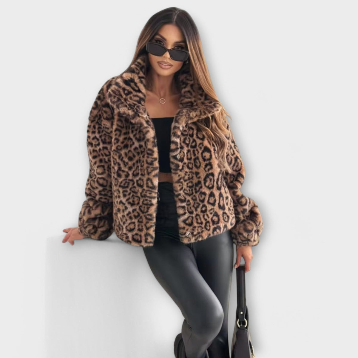 Leonor – Kabát s leopardím vzorom